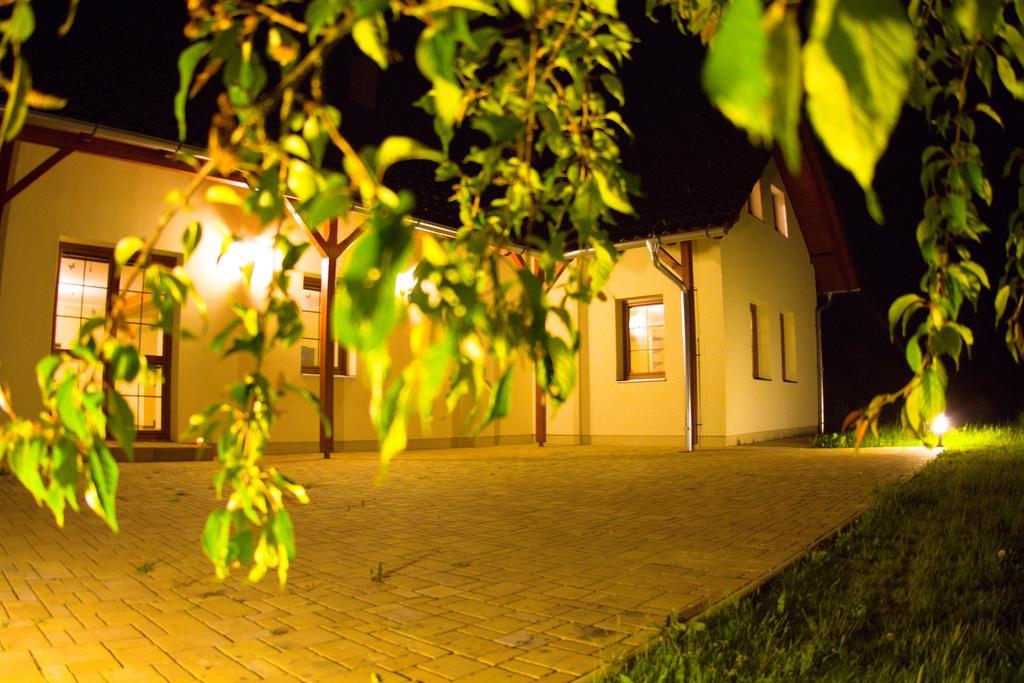 Penzion Recall Troskovice Exterior foto